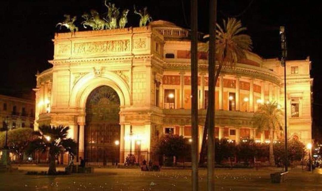 Paleemo Centro Zoe Blu Bed & Breakfast Palermo Exterior foto