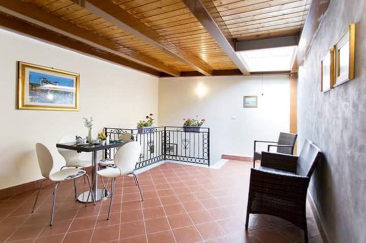 Paleemo Centro Zoe Blu Bed & Breakfast Palermo Exterior foto